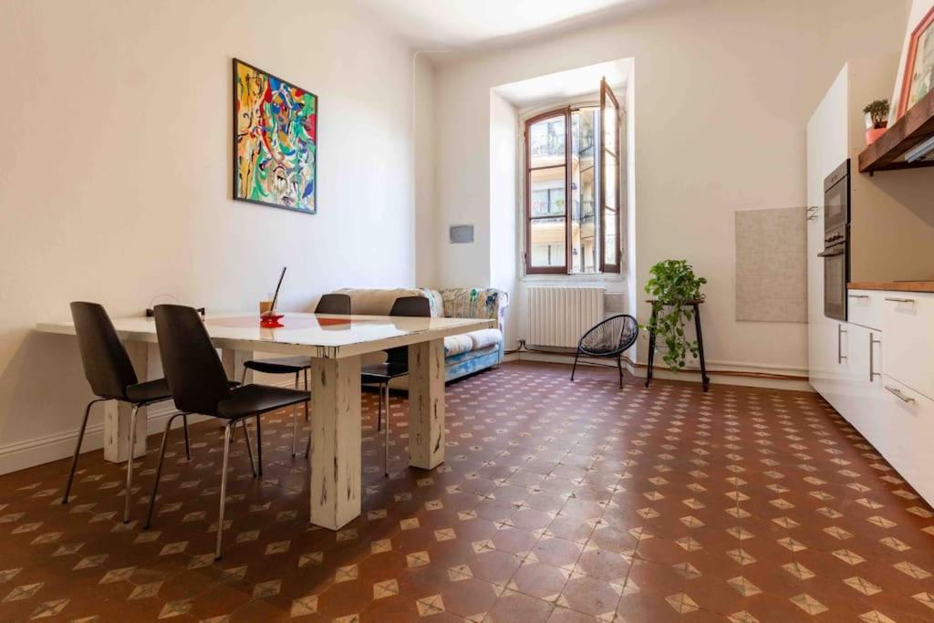 Art Apartment Cadorna Area 3 Persons Milan Luaran gambar