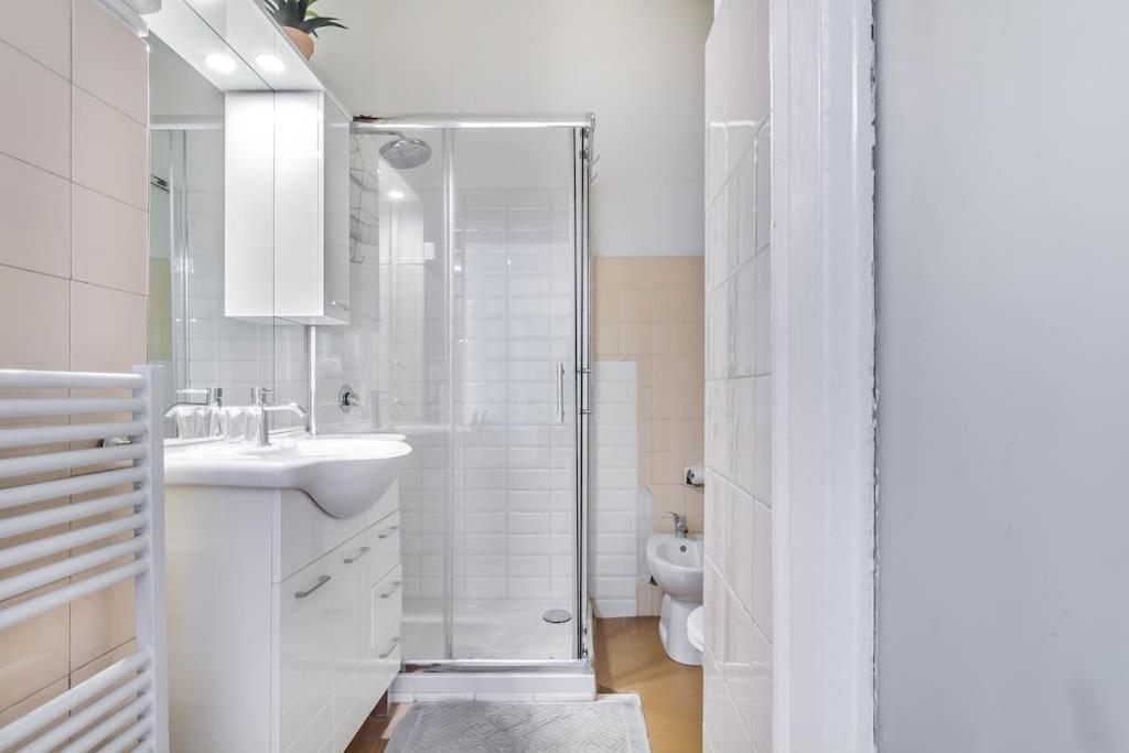 Art Apartment Cadorna Area 3 Persons Milan Luaran gambar